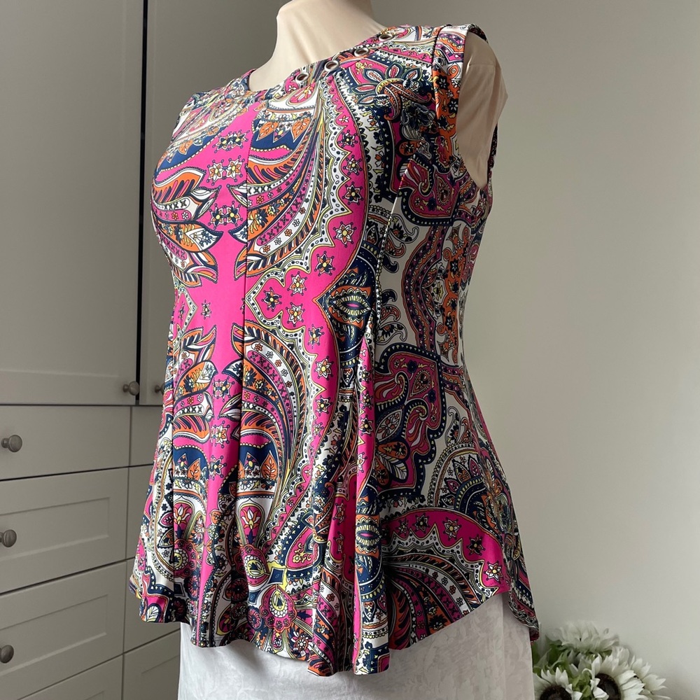 LaVanya Woman Riot-of-color top